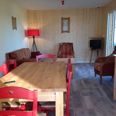 Le Chalet Des Patures Rochefort-Montagne Exteriör bild