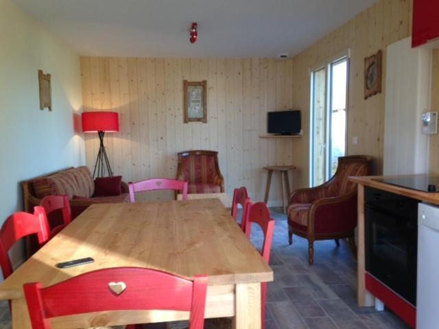 Le Chalet Des Patures Rochefort-Montagne Exteriör bild